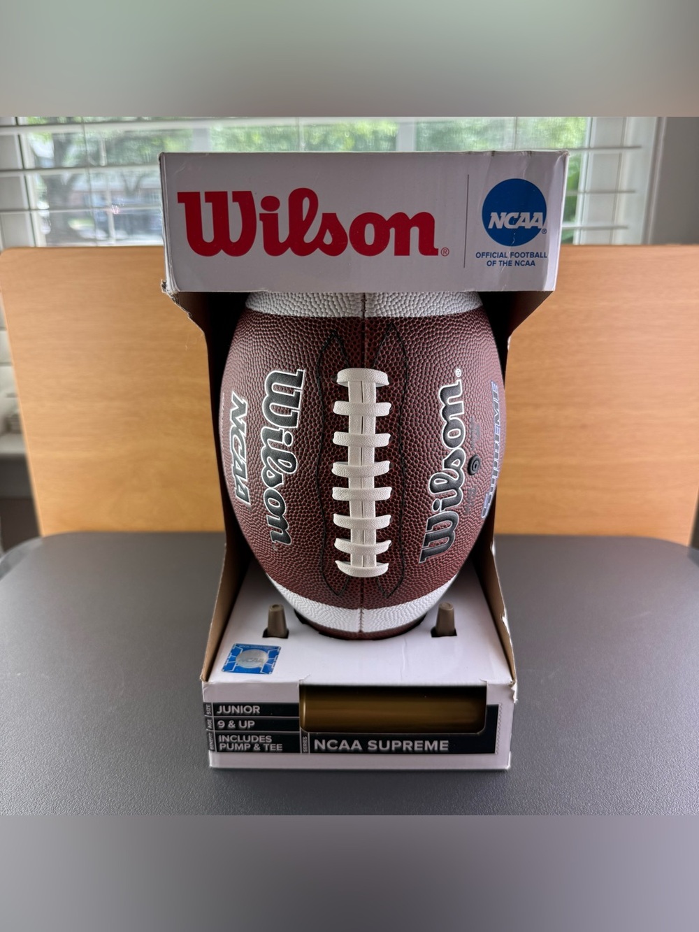 *Brand New in Box Complete* Wilson NCAA Supreme Junior Football with Pump & Tee